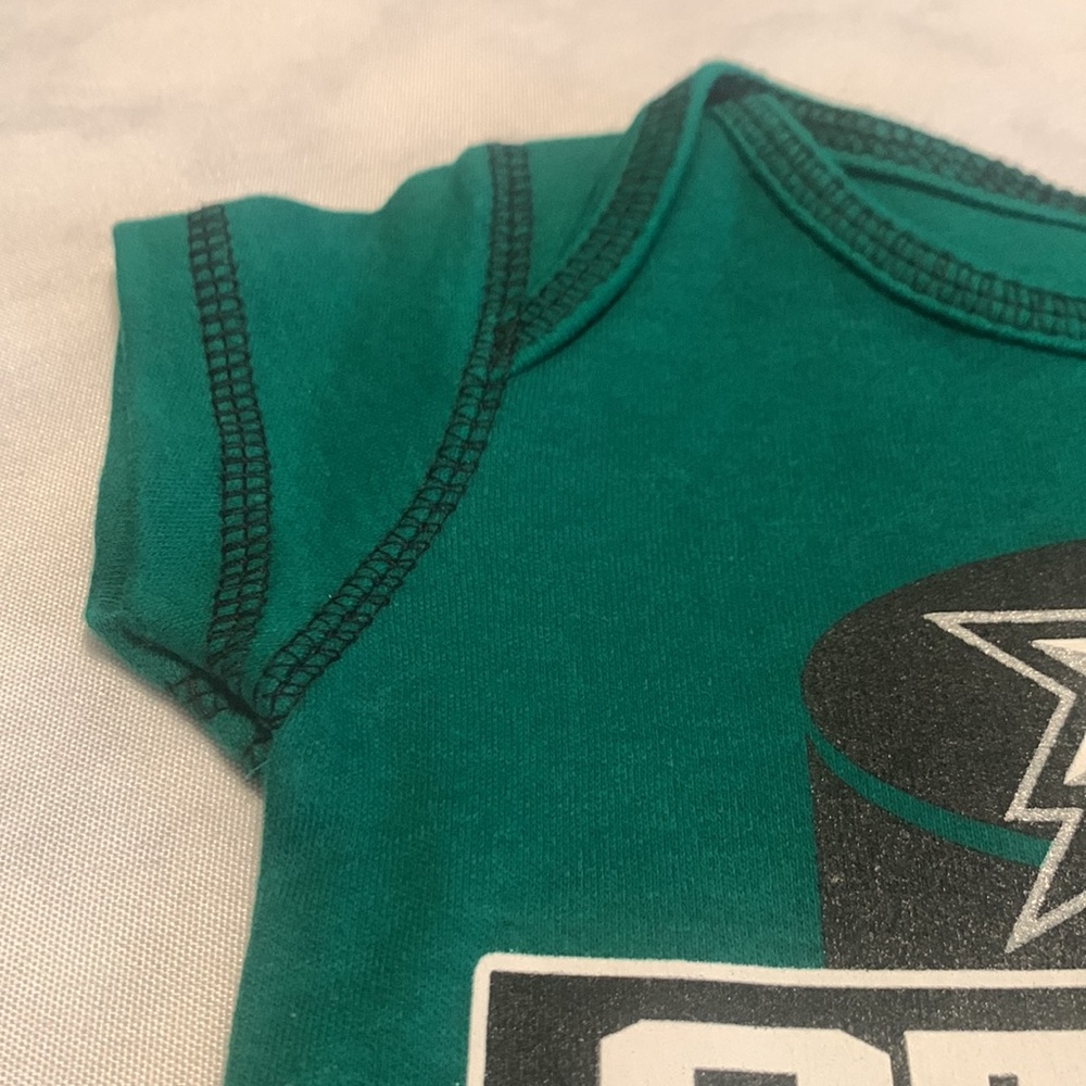 NHL DALLAS STARS Infant Bodysuit Onesie 0-3M NWOT - Picture 3 of 6